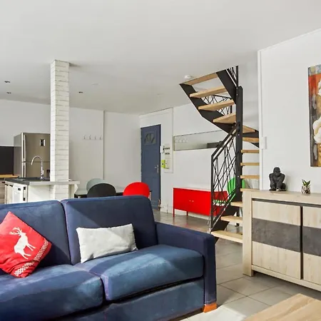 Wonderful And Modern - - Welkeys Croix